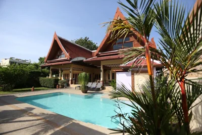 Beautiful 5BR Villa Felicity, Pool & Garden, near Naiharn – Foto 4